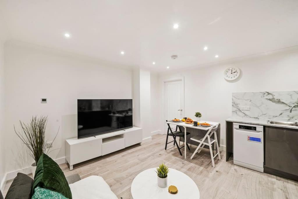 Modern 2 Bedroom Apartment In The Heart Of Λονδίνο Εξωτερικό φωτογραφία
